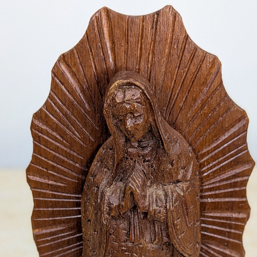 Vintage Our Lady Of Guadalupe Wooden Hand Carved Madonna Statue - Picture 3 of 10
